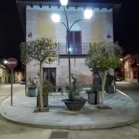 Dona Elvira Nava Отель Нава-дель-Рей